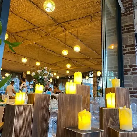 Cunda Aksaç Ayvalı