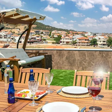 Cunda Aksaç Otel Ayvalı