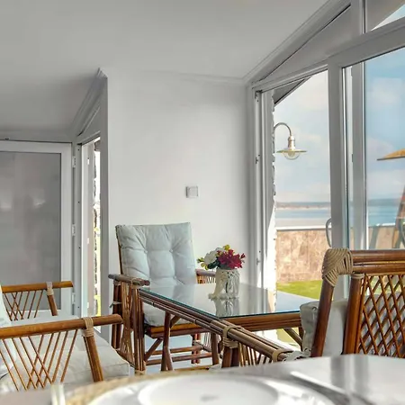 Cunda Aksaç Ayvalı