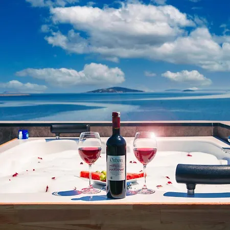 Otel Cunda Aksaç Ayvalı